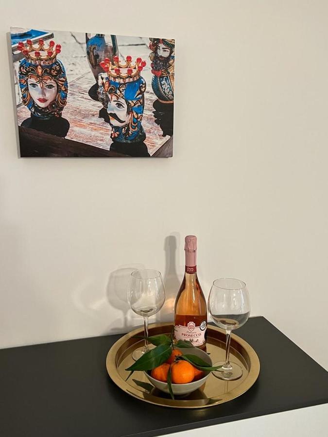 La Suite Di Piazza Dell'Universita カターニア エクステリア 写真