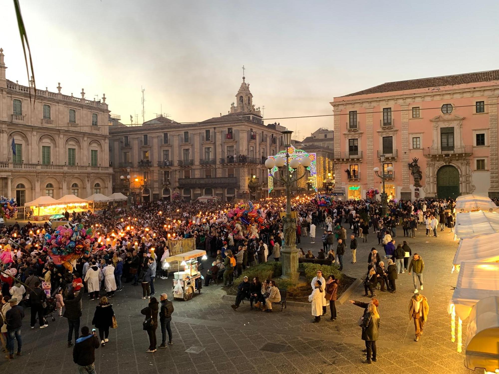 La Suite Di Piazza Dell'Universita カターニア エクステリア 写真